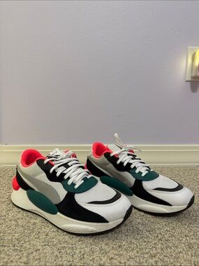 Colorblock Runner Sneakers in White, Black, Teal & Pink